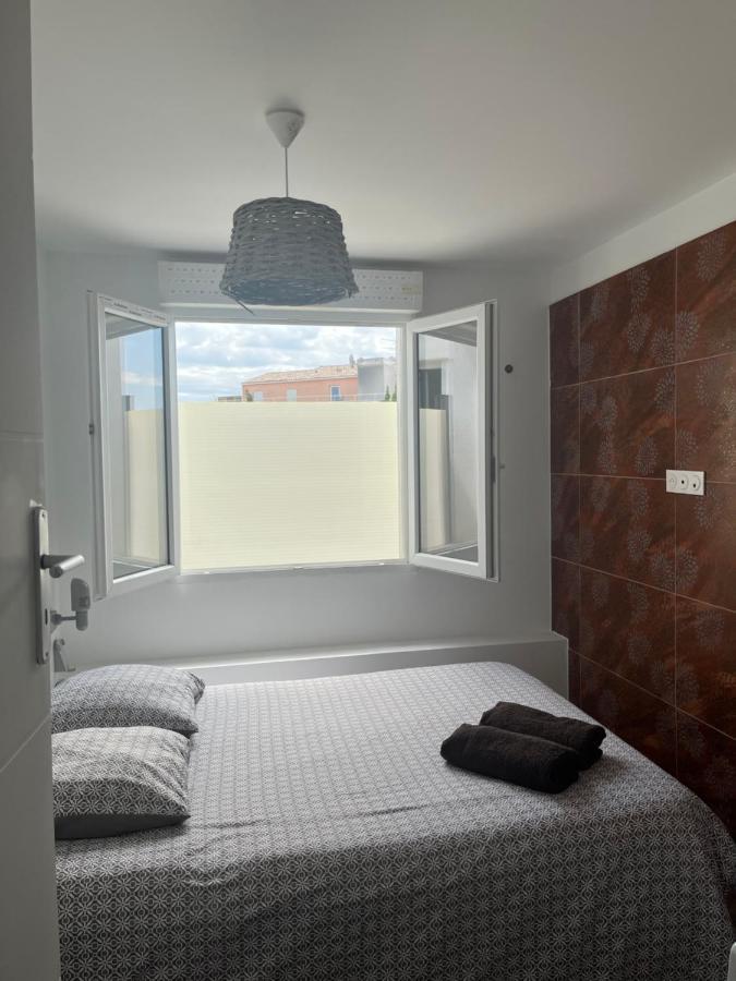 Appartement 4 Personnes, Aeroport Marseille Marignane Exterior foto